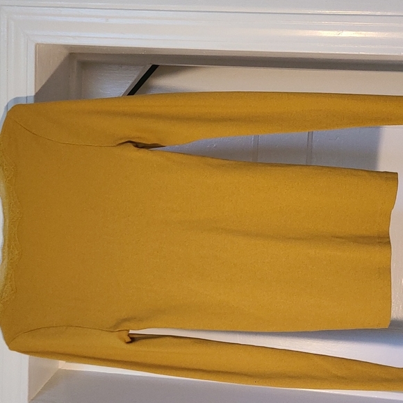 Vila Marigold Mustard lace ribbed vnack long-sleevee top - Picture 3 of 4